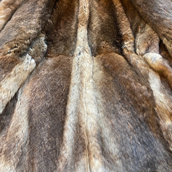 Fur Lined Leather Jacket With Gorgeous Fox Collar. - Picture 14 of 15